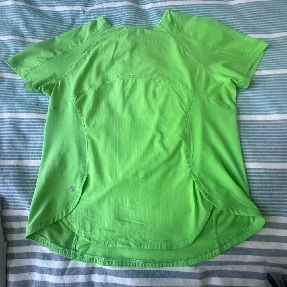 Lululemon Lightweight Stretch Running Short Sleeve Shirt